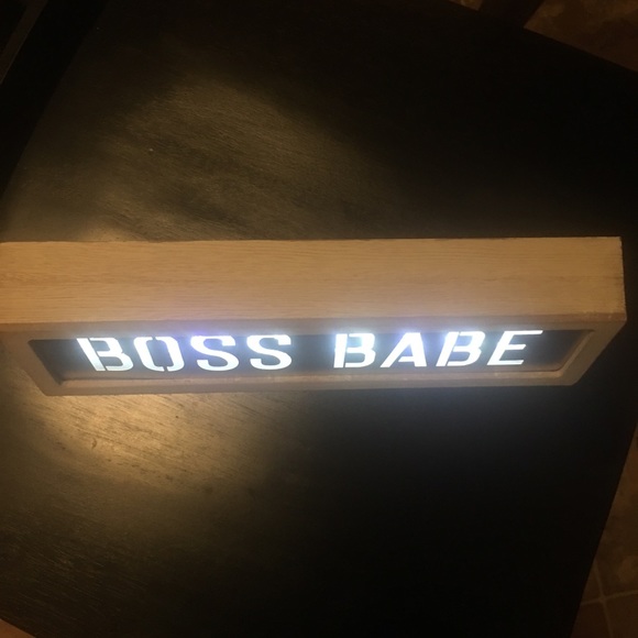 COPY - LED Boss Babe Light box office decor - Picture 5 of 7
